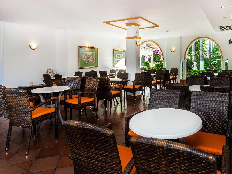 Globales Cortijo Blanco Hotel 3*
