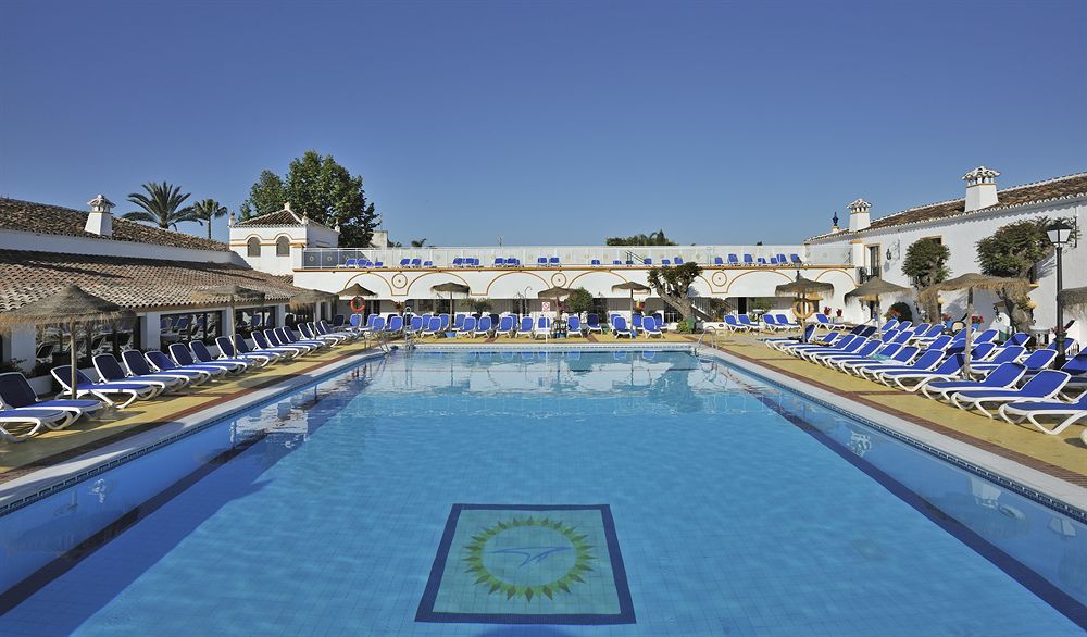 Globales Cortijo Blanco Hotel 3*